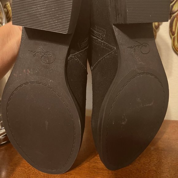 REBA Whispar Ankle Boots, suade leather buckle low heel - Picture 4 of 9